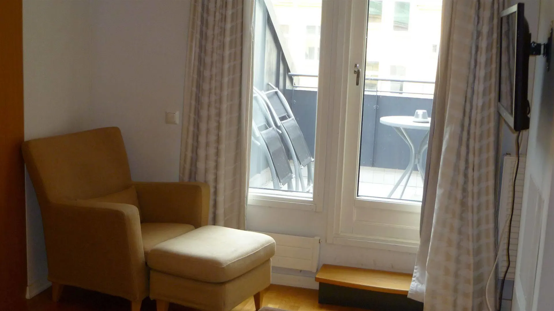 Apartmanhotel Hellsten Helsinki Parliament