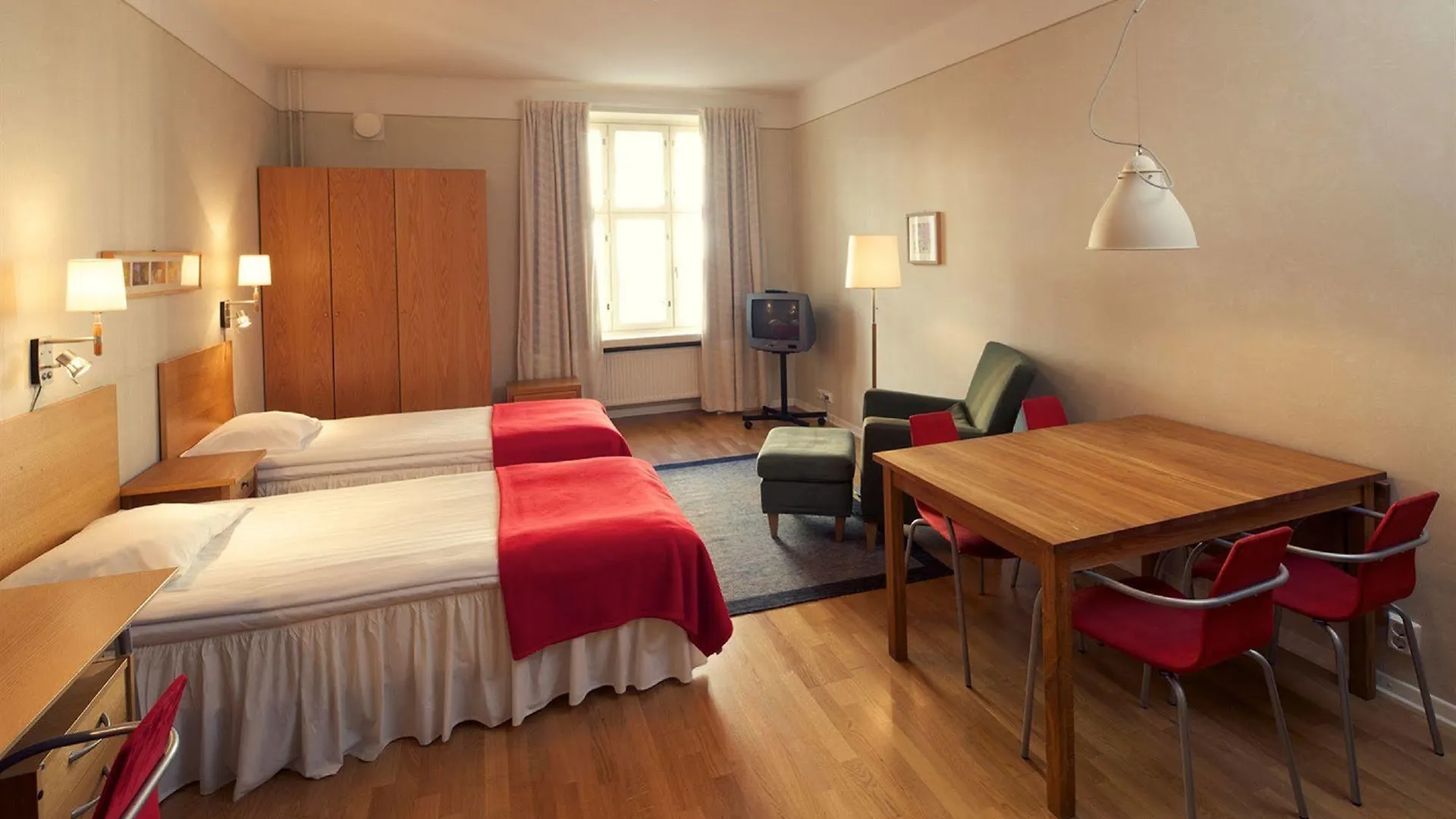 Hellsten Helsinki Parliament Aparthotel